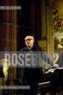 Venice 13/5/10 - The composer and pianist Michael Nyman in concert in Frari Church in Venice, in front of the well-known Tizianòs painting Assunta musica pianista ©Graziano Arici/Rosebud2