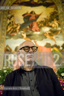 Venice 13/5/10 - The composer and pianist Michael Nyman in concert in Frari Church in Venice, in front of the well-known Tizianòs painting Assunta musica pianista ©Graziano Arici/Rosebud2