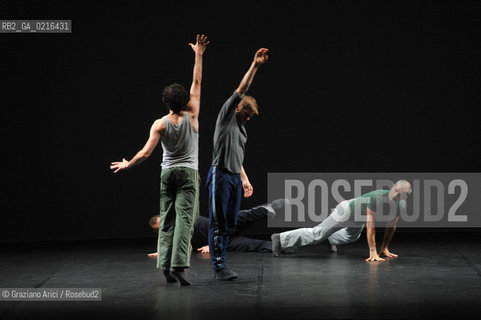 VENICE 4/6/10 - Biennale Danza 2010 : The Golden Lion 2010 for Lifetime Achievement in Dance to the dancer and choreographer William Forsythe: the ballett N.N.N.N coreographed by W.Forsythe danza balletto Leone dOro alla Carriera ©Graziano Arici/Rosebud2