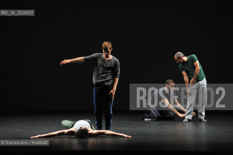 VENICE 4/6/10 - Biennale Danza 2010 : The Golden Lion 2010 for Lifetime Achievement in Dance to the dancer and choreographer William Forsythe: the ballett N.N.N.N coreographed by W.Forsythe danza balletto Leone dOro alla Carriera ©Graziano Arici/Rosebud2