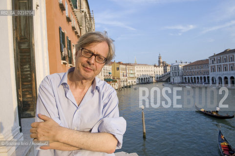 Venice 29/6/10 - The new Curator of the Venetian Museums Vittorio Sgarbi at the Grand Canal ©Graziano Arici/Rosebud2