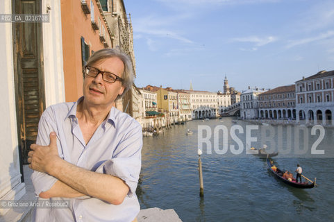 Venice 29/6/10 - The new Curator of the Venetian Museums Vittorio Sgarbi at the Grand Canal ©Graziano Arici/Rosebud2