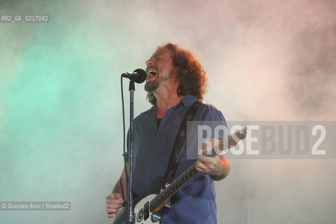 06/07/10 Mestre Parco S.Giuliano (Venice) - Heineken Jammin Festival: the rock band Pearl Jam : Eddie Vedder  musica rock ©Graziano Arici/Rosebud2