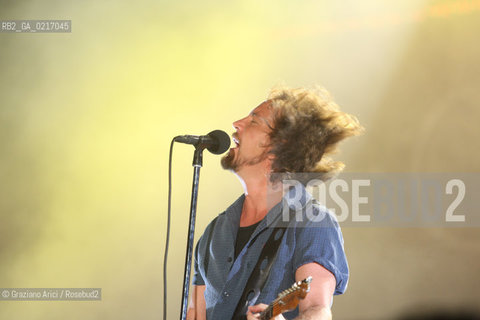 06/07/10 Mestre Parco S.Giuliano (Venice) - Heineken Jammin Festival: the rock band Pearl Jam : Eddie Vedder  musica rock ©Graziano Arici/Rosebud2