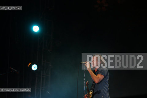 06/07/10 ERREBI - VENEZIA - HEINEKEN JAMMIN FESTIVAL - CONCERTO DI PEARL JAM - EDDIE VEDDER
