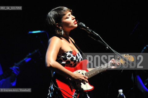 Venice - 24/07/10 The singer and musician Norah Jones musica pop rock ©Graziano Arici/Rosebud2