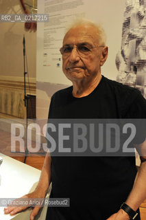 Venice 25/08/2010 - The architect Frank O.Gehry with his Project for the Luma Foundation in Parc des Ateliers in Arles Architettura architetti ©Graziano Arici/Rosebud2