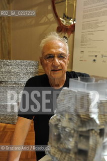 Venice 25/08/2010 - The architect Frank O.Gehry with his Project for the Luma Foundation in Parc des Ateliers in Arles Architettura architetti ©Graziano Arici/Rosebud2
