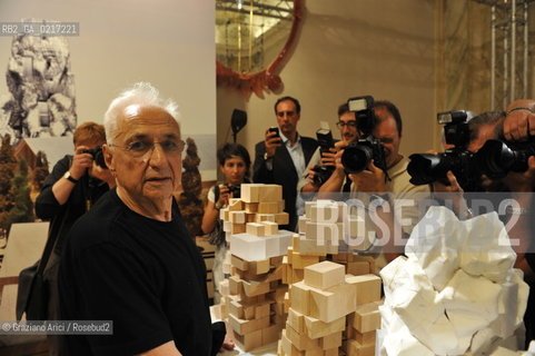 Venice 25/08/2010 - The architect Frank O.Gehry with his Project for the Luma Foundation in Parc des Ateliers in Arles Architettura architetti ©Graziano Arici/Rosebud2
