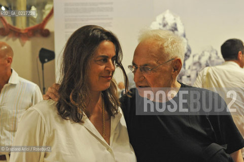 Venice 25/08/2010 - The architect Frank O.Gehry with his Project for the Luma Foundation in Parc des Ateliers in Arles and Maia Hoffmann Luma Foundation President  Architettura architetti ©Graziano Arici/Rosebud2