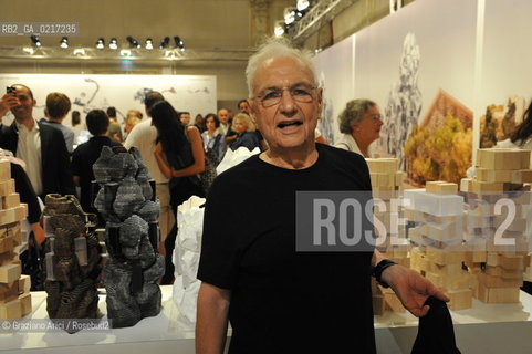 Venice 25/08/2010 - The architect Frank O.Gehry with his Project for the Luma Foundation in Parc des Ateliers in Arles Architettura architetti ©Graziano Arici/Rosebud2