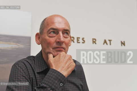 Venice 26/08/2010 -  12 Architecture Biennale: Palazzo delle Esposizioni - The architect Rem Koolhaas, La Biennale Golden Lion for Lifetime Achievement  -  Architettura architetti giardini leone oro carriera ©Graziano Arici/Rosebud2