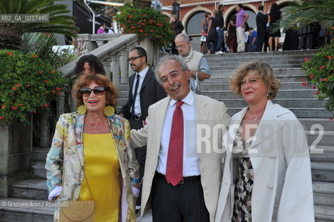 Venice 3/09/10 - The journalist and writer Gad Lerner with Inge Feltrinelli in the Venice Lido Beach letteratura ©Graziano Arici/Rosebud2