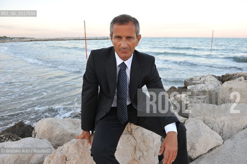 Venice 3/09/10 - The writer Gianrico Carofiglio in the Venice Lido Beach letteratura ©Graziano Arici/Rosebud2