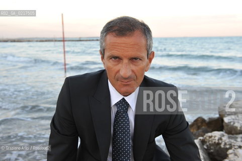 Venice 3/09/10 - The writer Gianrico Carofiglio in the Venice Lido Beach letteratura ©Graziano Arici/Rosebud2