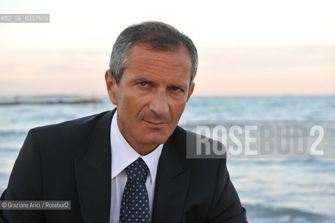 Venice 3/09/10 - The writer Gianrico Carofiglio in the Venice Lido Beach letteratura ©Graziano Arici/Rosebud2