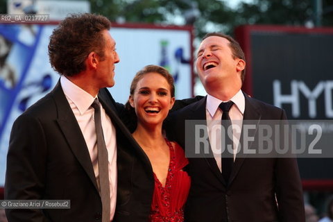 67th Venice International Film Festival - Venice September 1, 2010 - Red Carpet of the Film Black Swan - Actress Natalie Portman with actor Vincent Cassel (left) and the director Darren Aronofsky
