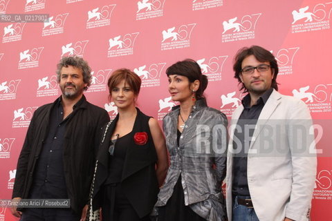 67th Venice International Film Festival - Venice September 2, 2010 - Photocall of the film Se hai una montagna di neve, tienila allombra - (left to right) Edoardo Nesi, actress Laura Morante, the director Elisabetta Sgarbi and Eugenio Lio