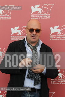 67th Venice International Film Festival - Venice September 10, 2010 - Photocall of the film Un anno Dopo. Progetto Memory Hunters - The director Gianfranco Rosi
