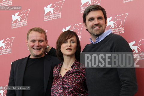 67th Venice International Film Festival - Venice September 10, 2010 - Photocall of the film Drei - Actress Sophie Rois between actor Devid Striesow(left) and actor Sebastian Schipper