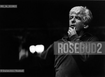-VENICE,1980. RITRATTO DEL DIRETTORE DORCHESTRA PETER MAAG DURANTE UN CONCERTO. MUSICA, ORCHESTRA, DIRETTORE CONCERTO.-VENICE,1980.PORTRAIT OF THE CONDUCTOR PETER MAAG DURING A CONCERT ©Graziano Arici/Rosebud2