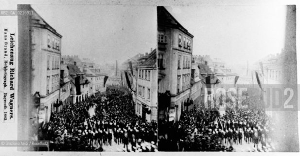 -1883, BAYREUTH. FUNERALI DI RICHARD WAGNER. MUSICA COMPOSITORE OPERA FUNERALE - 1883,BAYREUTH. FUNERAL OF THE COMPOSER RICHARD WAGNER - REPRODUCTED BY Graziano Arici / rosebud2 -. IL PAGAMENTO DI DIRITTI  DI QUESTA IMMAGINE E RELATIVO SOLO AL LAVORO DI RIPRODUZIONE E ARCHIVIAZIONE DELLA STESSA. .TUTTI I DIRITTI DI RIPRODUZIONE SPETTANO ALL ARCHIVIO WAGNER DI BAYREUTH AL QUALE LUTILIZZATORE DI QUESTA IMMAGINE DEVE OBBLIGATORIAMENTE RIVOLGERSI PER IL RELATIVO PAGAMENTO DEI DIRITTI. .LA PUBBLICAZIONE DI QUESTA IMMAGINE IMPLICA LEFFETTUAZIONE DI QUESTO OBBLIGO © ARCHIVIO Graziano Arici/Rosebud2 