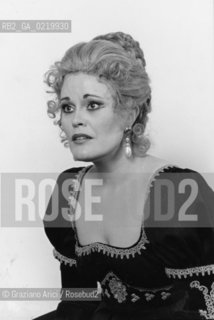 -VENEZIA,1980(?). RITRATTO DELLA SOPRANO JUNE ANDERSON AL TEATRO LA FENICE. LIRICA, MUSICA,OPERA, SOPRANO .-VENICE,1980.PORTRAIT OF THE SOPRANO JUNE ANDERSON  ©Graziano Arici/Rosebud2