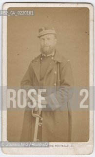 -PARIGI, COMUNE. THIEBAULT PHOTOGRAPHE, RITRATTO DI GUSTAVE FLOURENS,GENERALE DELLA COMUNE,IN DIVISA DELLA GARDE NATIONAL, PROBABILE DATA 1871. STAMPA ALLALBUMINA INCOLLATA SU CARTONE, CARTE DE VISITE, CM 6,3X10,5. FOTOANTICHE COMUNE CARTE DE VISITE .-PARIS, COMMUNE. , THIEBAULT PHOTOGRAPHE, PORTRAIT OF GUSTAVE FLOURENS, GENERAL OF COMMUNE, ACCOUNTANT 1871. ALBUMEN PHOTOGRAPH MOUNTED ON CARDBOARD, CARTE DE VISITE CM 6,3X10,5  © ARCHIVIO Graziano Arici/Rosebud2 