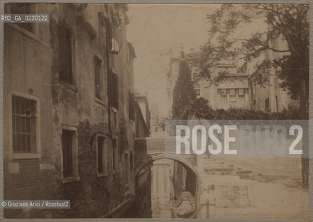 -VENEZIA, SENZA INDICAZIONE DELLAUTORE,SAN GREGORIO,SENZA DATA.STAMPA ALLALBUMINA INCOLLATA SU CARTONE , CM 13,5X9,5. FOTOANTICHE, SAN GREGORIO.-VENICE, NO AUTHORS INDICATION, SAN GREGORIO,UNDATED. ALBUMEN PHOTOGRAPH MOUNTED ON CARDBOARD,13,5X9,5 CM © ARCHIVIO Graziano Arici/Rosebud2 ...