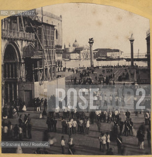-VENEZIA, SENZA INDICAZIONE DELLAUTORE, BASILICA E PIAZZA S. MARCO, ANTE 1866. POSITIVO ALLALBUMINA MONTATO SU CARTONE, FOTOGRAFIA STEREOSCOPICA, CM 17X8,2.FOTOANTICHE, SAN MARCO  .-VENICE, NO AUTHORS INDICATION, BASILICA E S. MARCO, ANTE 1866. ALBUMEN POSITIVE MOUNTED ON CARDBOARD, STEREOSCOPICAL PHOTOGRAPH CM 17X8,2 © ARCHIVIO Graziano Arici/Rosebud2 
