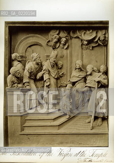 -VENEZIA, SENZA INDICAZIONE DELLAUTORE,DAL LIBRO  BASSIRILIEVI DELLA CHIESA DI SAN GIOVANNI E PAOLO IN VENEZIA :LA PRESENTAZIONE DELLA VERGINE AL TEMPIO.STAMPE ALLALBUMINA INCOLLATE SU CARTONE, CM 26X31. SANTI GIOVANNI E PAOLO, ARTE, SCULTURA, FOTOANTICHE  .-VENICE, NO AUTHORS INDICATION, FROM THE BOOK BASSORILIEVI DELLA CHIESA DI SANTI GIOVANNI E PAOLO IN VENEZIA, THE PRESENTATION OF THE VIRGIN AT THE TEMPLE.ALBUMEN PHOTOGRAPH MOUNTED ON CARDBOARD, CM 26X31 © ARCHIVIO Graziano Arici/Rosebud2 ..