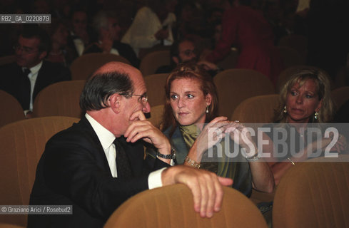 - Venezia,1999. 56°Festival Internazionale dArte Cinematografica. La principessa Sarah Ferguson e Gaddo della Gherardesca. Cinema politica principessa .- Venice,1999. 56th Venice International Film Festival. The princess Sarah Ferguson  with Gaddo della Gherardesca ©  Graziano Arici