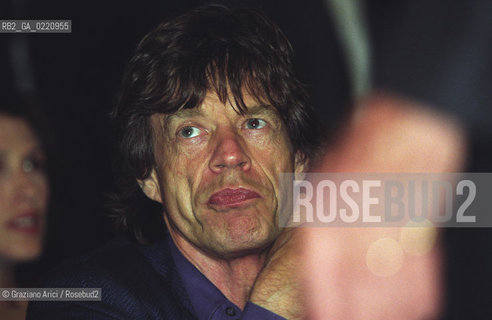 - Venezia, 2000. 57°Festival Internazionale dArte Cinematografica di Venezia.Il cantante rock Mick Jagger, leader dei Rolling Stones,alla prima del film Liam al Palazzo del Cinema. Cinema ritratto musica cantante rock.- Venice, 2000. 57th Venice International Film Festival. Portrait of the singer Mick Jagger, leader of the band Rolling Stones, at projection of the film Liamin the Palazzo del Cinema  ©  Graziano Arici