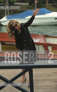 - Venezia, 2000. 57°Festival Internazionale dArte Cinematografica di Venezia. Ritratto dell attrice Michelle Pfeiffer. Cinema attrice ritratto.- Venice, 2000. 57th Venice International Film Festival. Portrait of the actress Michelle Pfeiffer ©  Graziano Arici