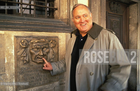 -Venice, 1995. The Gernale Norman Schwarzkopf, commander of the USA Army during the war Usa-Iraq (Desert- Storm), during the visit in Venice..- Venezia ,1995. Il generale Norman Schwarzkopf, comandante dellesercito americano durante la guerra USA-Iraq (Desert-Storm), in visita a Venezia. Politica Guerra generale esercito  ©Graziano Arici/Rosebud2