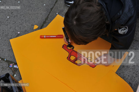 Venice 13/02/11 : Se non ora quando : women demonstration against the Berlusconi government donne politica berlusconi manifestazione @ graziano arici
