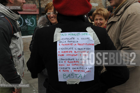 Venice 13/02/11 : Se non ora quando : women demonstration against the Berlusconi government donne politica berlusconi manifestazione @ graziano arici