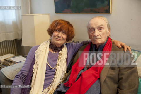 Pieve di Soligo (TV) 14/1/02/11 - In St Valentinès Day,the poet Andrea Zanzotto at home with his wife Marisa waiting for meeting the poet Patrizia Valduga, in Pieve di Soligo to present his book Poeti innamorati about poetry and love, letteratura poesia ©Graziano Arici/Rosebud2.