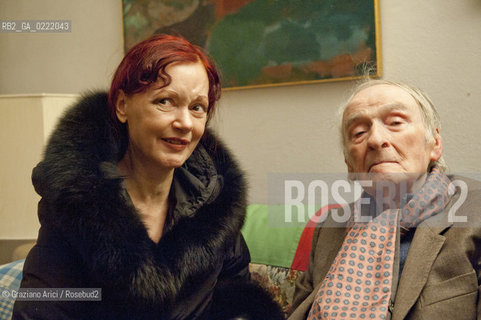 Pieve di Soligo (TV) 14/1/02/11 - In St Valentinès Day, the poet Patrizia Valduga, in Pieve di Soligo to present his book Poeti innamorati about poetry and love, meet the poet Andrea Zanzotto at home letteratura poesia ©Graziano Arici/Rosebud2