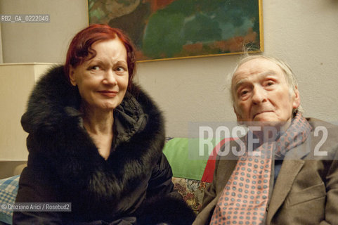 Pieve di Soligo (TV) 14/1/02/11 - In St Valentinès Day, the poet Patrizia Valduga, in Pieve di Soligo to present his book Poeti innamorati about poetry and love, meet the poet Andrea Zanzotto at home letteratura poesia ©Graziano Arici/Rosebud2