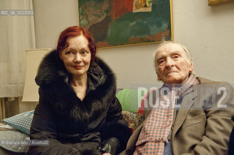 Pieve di Soligo (TV) 14/1/02/11 - In St Valentinès Day, the poet Patrizia Valduga, in Pieve di Soligo to present his book Poeti innamorati about poetry and love, meet the poet Andrea Zanzotto at home letteratura poesia ©Graziano Arici/Rosebud2