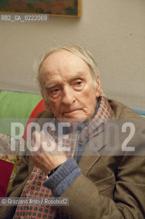 Pieve di Soligo (TV) 14/1/02/11 - In St Valentinès Day, the poet Patrizia Valduga, in Pieve di Soligo to present his book Poeti innamorati about poetry and love, meet the poet Andrea Zanzotto at home letteratura poesia ©Graziano Arici/Rosebud2