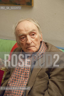 Pieve di Soligo (TV) 14/1/02/11 - In St Valentinès Day, the poet Patrizia Valduga, in Pieve di Soligo to present his book Poeti innamorati about poetry and love, meet the poet Andrea Zanzotto at home letteratura poesia ©Graziano Arici/Rosebud2