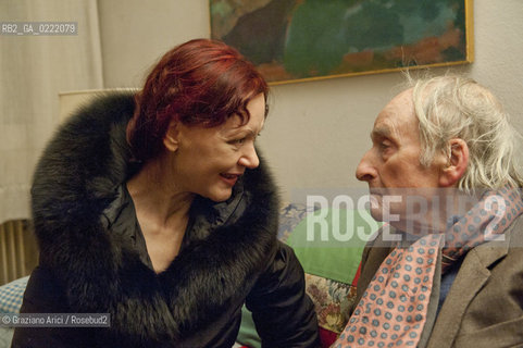 Pieve di Soligo (TV) 14/1/02/11 - In St Valentinès Day, the poet Patrizia Valduga, in Pieve di Soligo to present his book Poeti innamorati about poetry and love, meet the poet Andrea Zanzotto at home letteratura poesia ©Graziano Arici/Rosebud2