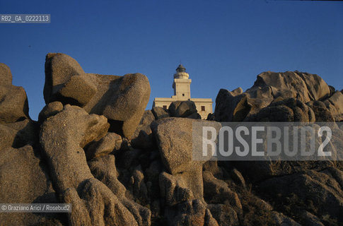 Sardegna,2002.Gallura,Santa Teresa di Gallura.Il faro a Capo Testa.Geo isola gallura costa paradiso.Sardinia,2002.Gallura,Santa Teresa of Gallura.The Capo Testa lighthouse  ©Graziano Arici/Rosebud2