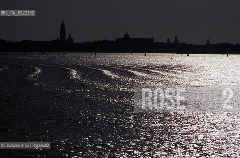 - Venezia1992. Veduta della laguna di Venezia. Geo Panorama veduta laguna.- Venice,1992.View of Venice Lagoon ©Graziano Arici/Rosebud2