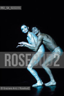 Venezia, 1?.Gran Teatro La Fenice. Il Bolero di Ravel con coreografia di Maurice Bejart. Danza Teatro Balletto Arte Coreografia Musica Classica.Venice, 1?.Gran Teatro La Fenice. The Bolero ballet, by Maurice Bejart coreograph ©Graziano Arici/Rosebud2...La cessione dei diritti di questa immagine si intende per quanto di nostra competenza. Non comprende invece le eventuali spese  relative a diritti che potranno essere richiesti dagli Enti o persone fisiche cui appartengono eventualmente i soggetti  ripresi. Tali costi, ove necessari, e l’espletamento di qualsivoglia pratica di richiesta di concessione del permesso di pubblicazione sono esclusivamente a carico e a cura del soggetto acquirente di questa immagine.  astga ©Graziano Arici/Rosebud2