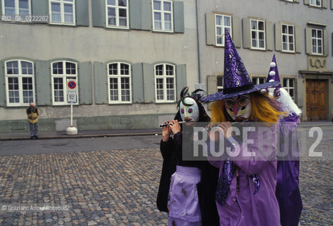- Basilea, Svizzera,1995.Carnevale di Basilea. Maschere.Geo carnevale maschere costumi travestimenti.- Basilea,Svizzera,1995.Canival of Basilea.Mascker ©Graziano Arici/Rosebud2