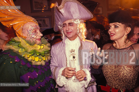 Venezia, 1986.Carnevale. Ballo della stampa a Palazzo Malipiero organizzato da Bruno Tosi. Carnevale Festa Stampa.Venice, 1986. Carnival of Venice. Press Party in the Palazzo Malipiero ©Graziano Arici/Rosebud2