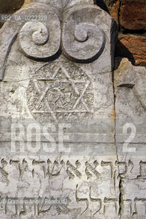 Lido di Venezia,1994. Lantico cimitero ebraico del Lido di Venezia.Geo cimitero ebraismo .lido of Venice,1994.The Jewish cemetery ©Graziano Arici/Rosebud2